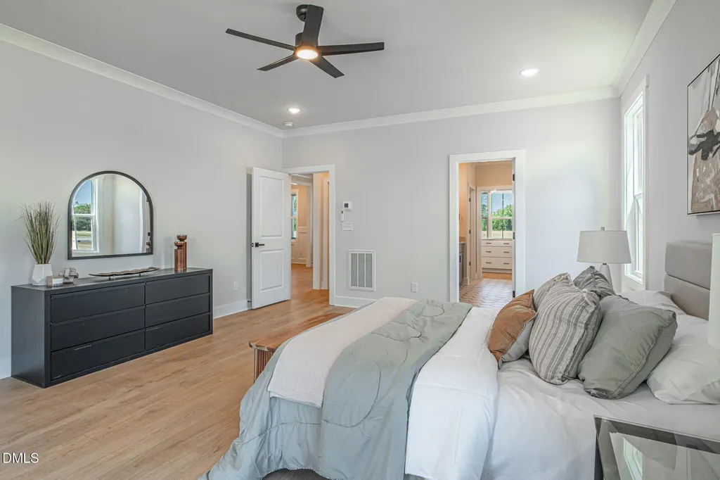 3220 Oakridge River Road Fuquay Varina NC 27526