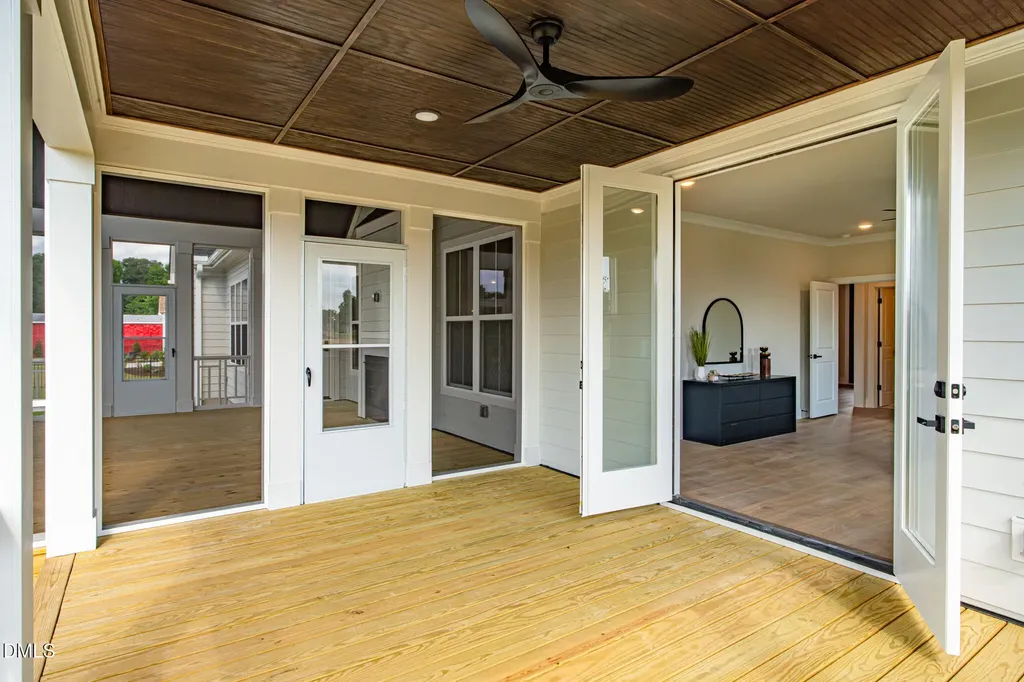 3220 Oakridge River Road Fuquay Varina NC 27526