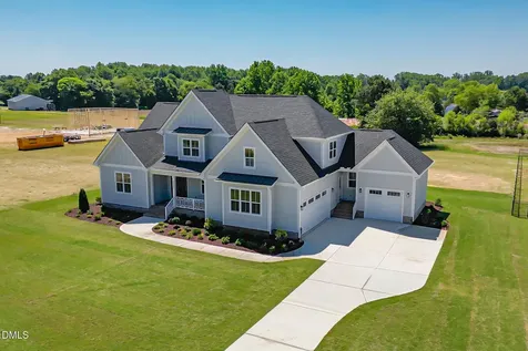 3220 Oakridge River Road Fuquay Varina NC 27526