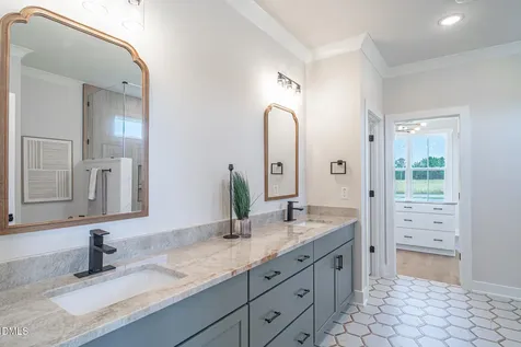 3220 Oakridge River Road Fuquay Varina NC 27526