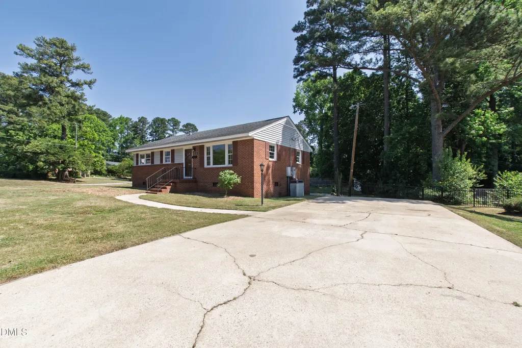 2467 Milburnie Road Raleigh NC 27610