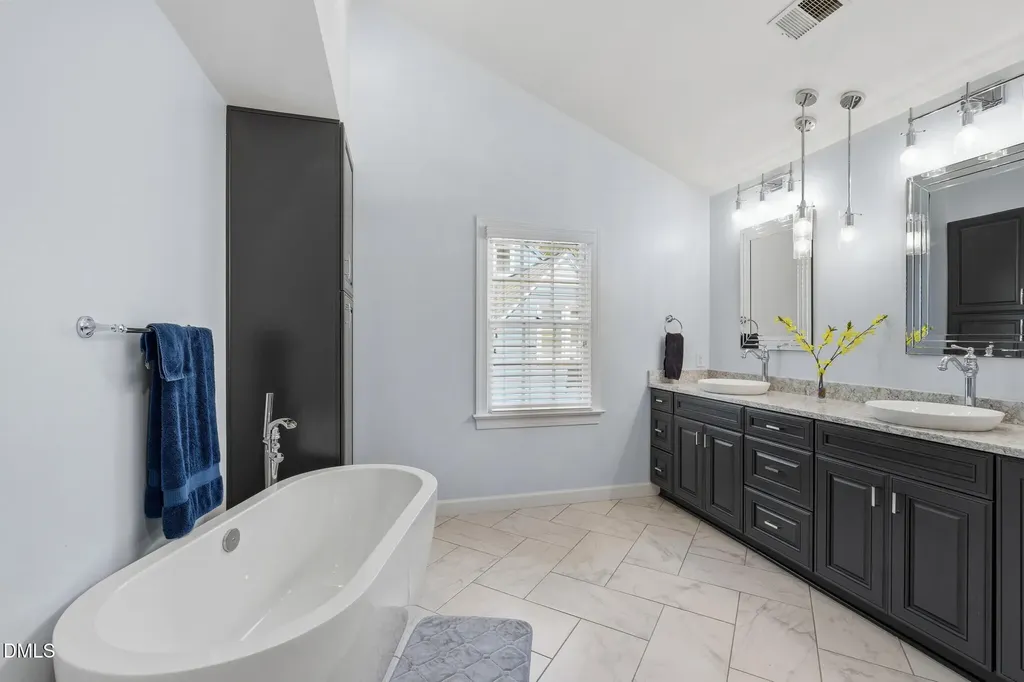 1335 Daventry Court Chapel Hill NC 27517