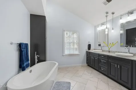 1335 Daventry Court Chapel Hill NC 27517