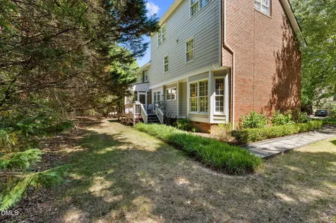 1335 Daventry Court Chapel Hill NC 27517