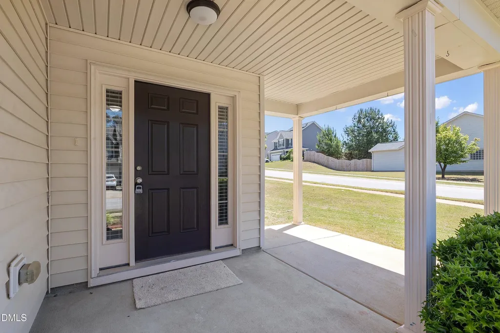 859 Bridlemine Fuquay Varina NC 27526