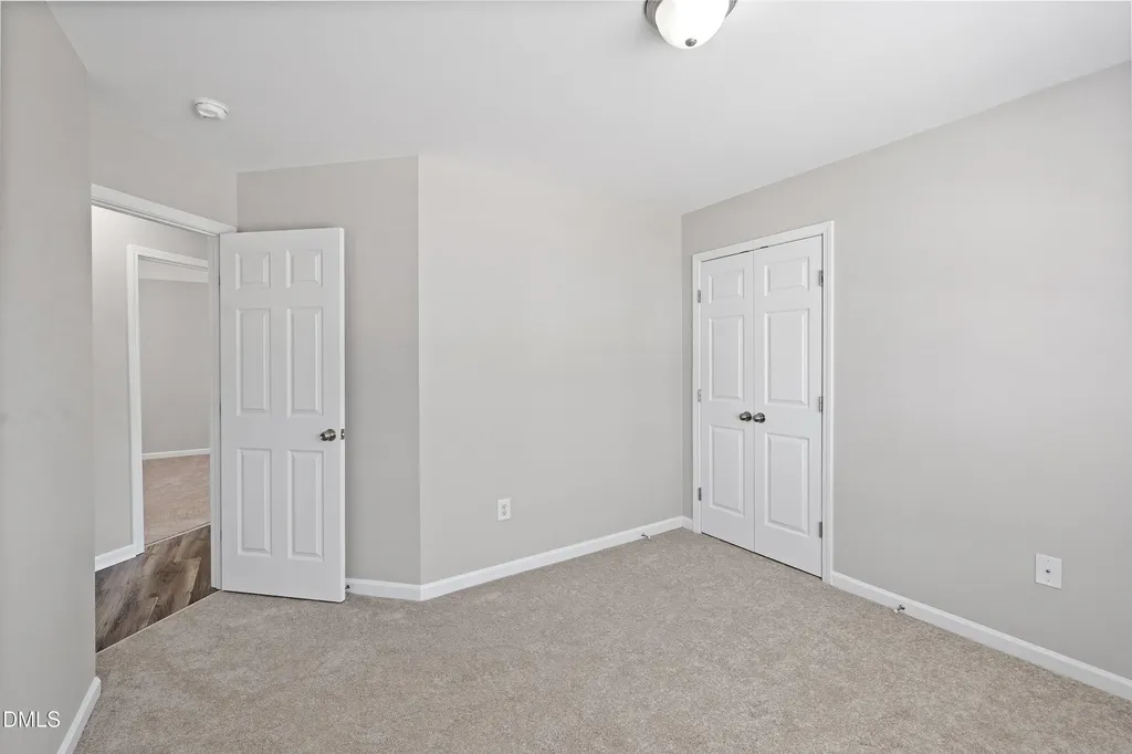 859 Bridlemine Fuquay Varina NC 27526