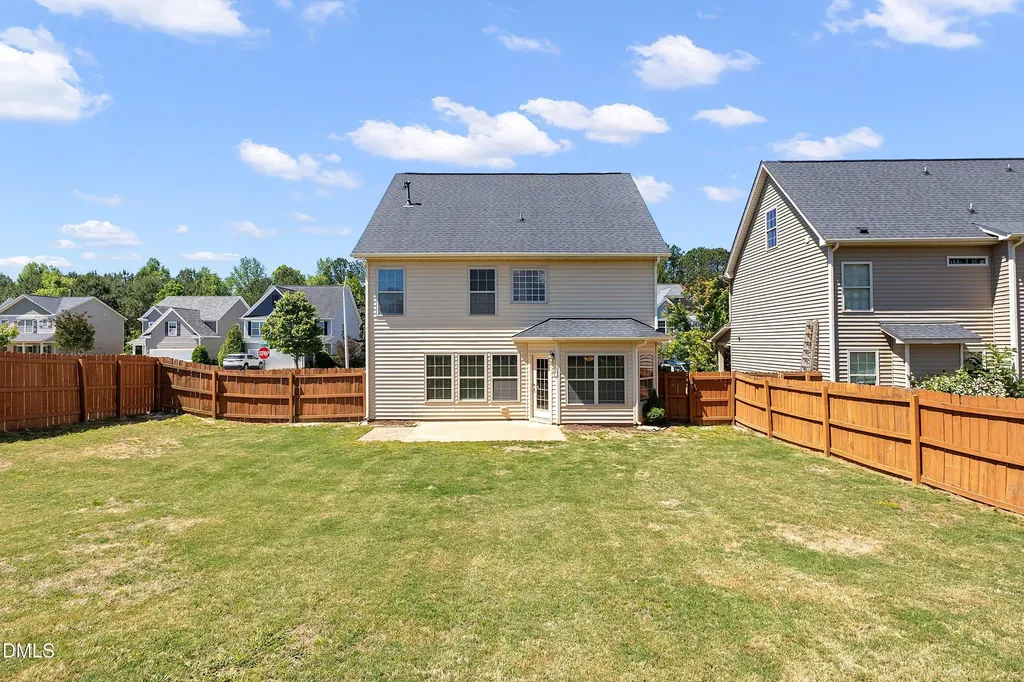 859 Bridlemine Fuquay Varina NC 27526