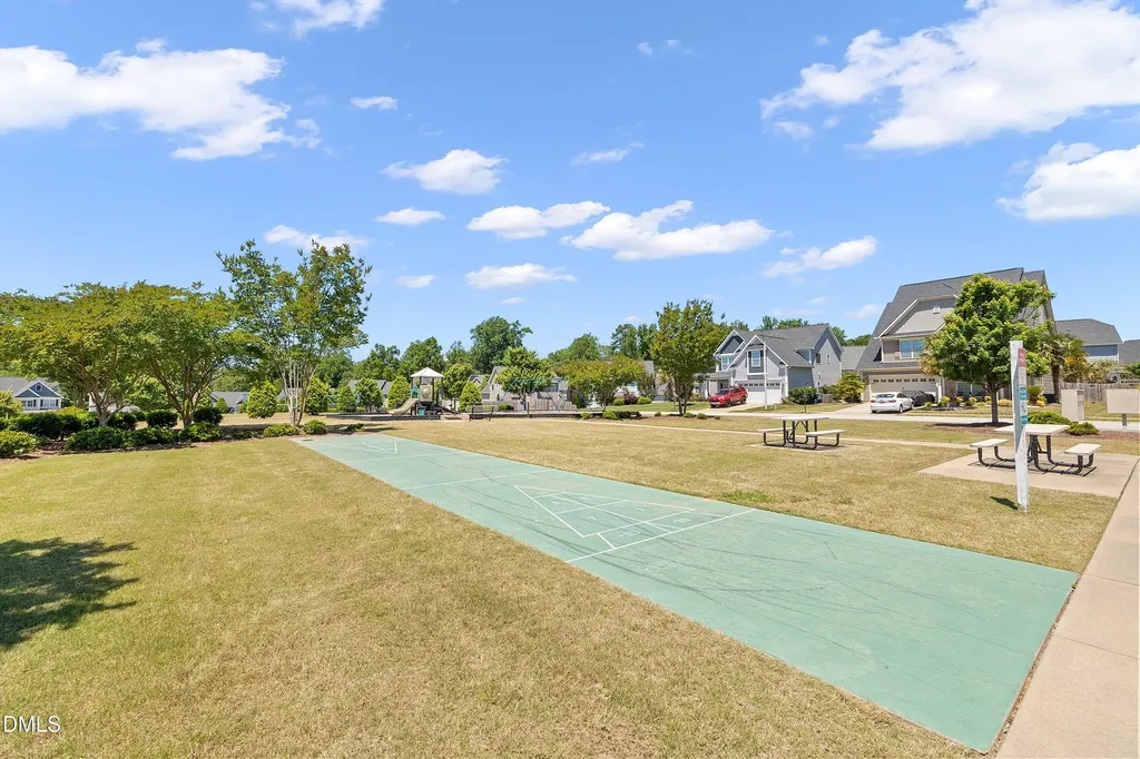 859 Bridlemine Fuquay Varina NC 27526