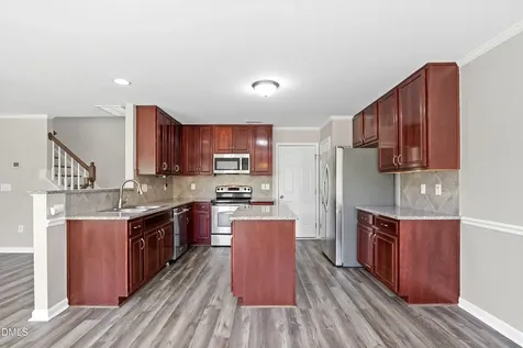 859 Bridlemine Fuquay Varina NC 27526
