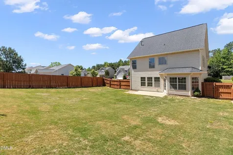 859 Bridlemine Fuquay Varina NC 27526