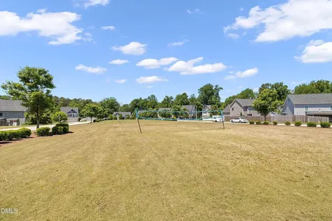 859 Bridlemine Fuquay Varina NC 27526