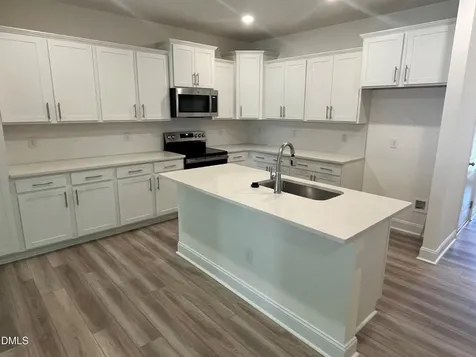 1274 Hammond Drive Mebane NC 27302