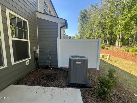 1274 Hammond Drive Mebane NC 27302