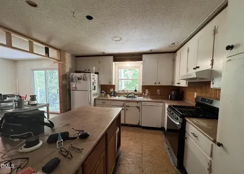 1019 Winwood Drive Cary NC 27511