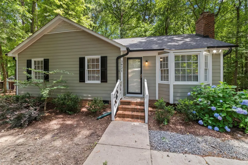 3921 Bamburgh Lane Apex NC 27539