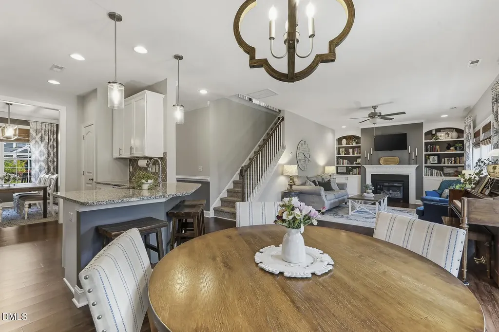 1248 Valley Dale Drive Fuquay Varina NC 27526