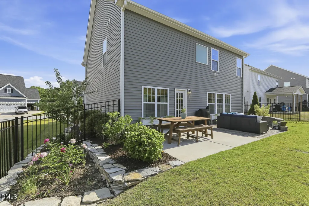 1248 Valley Dale Drive Fuquay Varina NC 27526