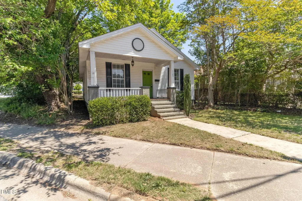 1103 Pettis Place Raleigh NC 27610