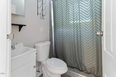 1103 Pettis Place Raleigh NC 27610