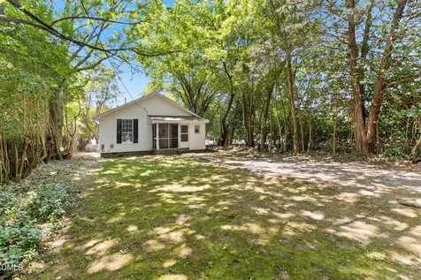 1103 Pettis Place Raleigh NC 27610
