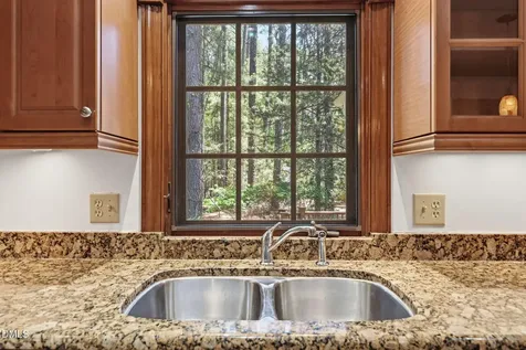 2909 Kenwick Court Raleigh NC 27613