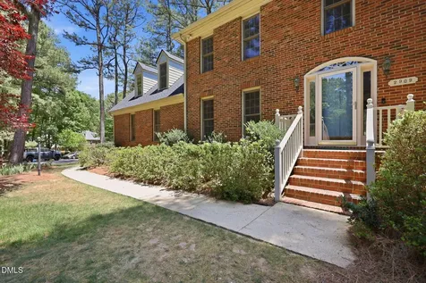 2909 Kenwick Court Raleigh NC 27613