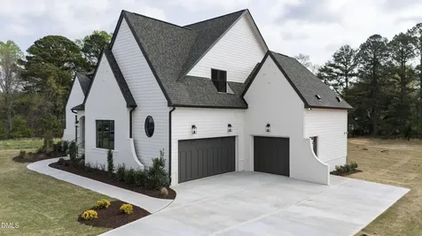 688 Lynch Road Selma NC 27576