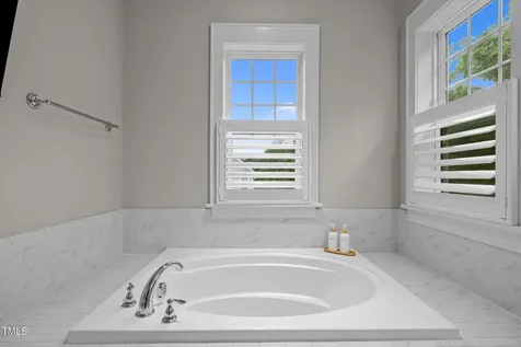 821 Rambling Oaks Lane Holly Springs NC 27540