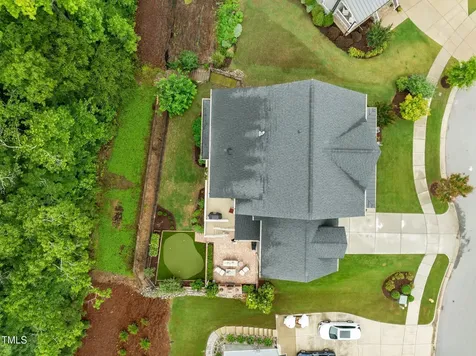 821 Rambling Oaks Lane Holly Springs NC 27540