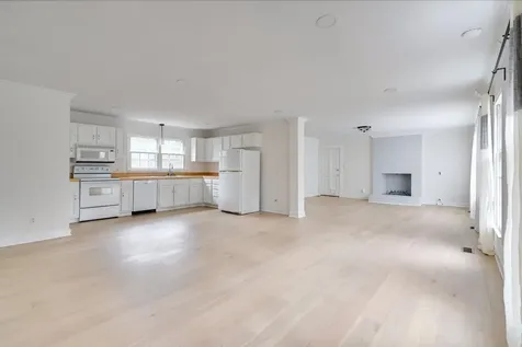 2437 Tilghman Circle Chapel Hill NC 27514