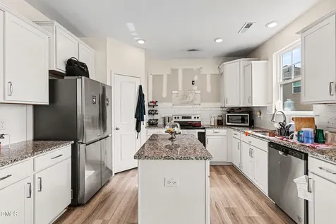 844 Golden Plum Lane Zebulon NC 27597