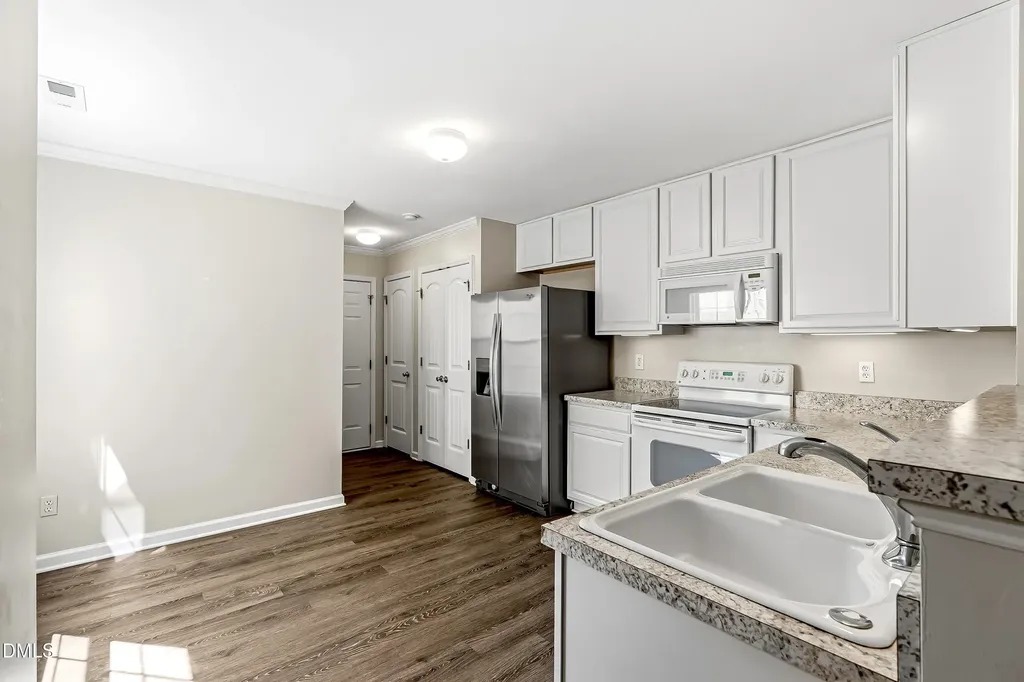 2607 Hamlet Green Drive Raleigh NC 27614