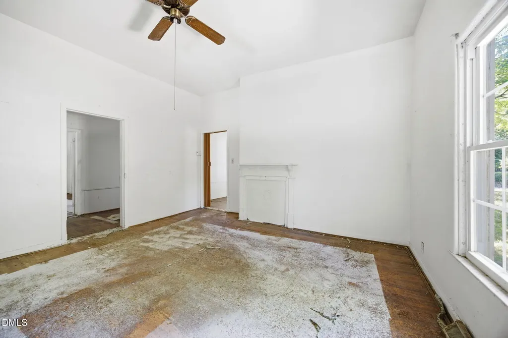 817 N Main Street Wake Forest NC 27587