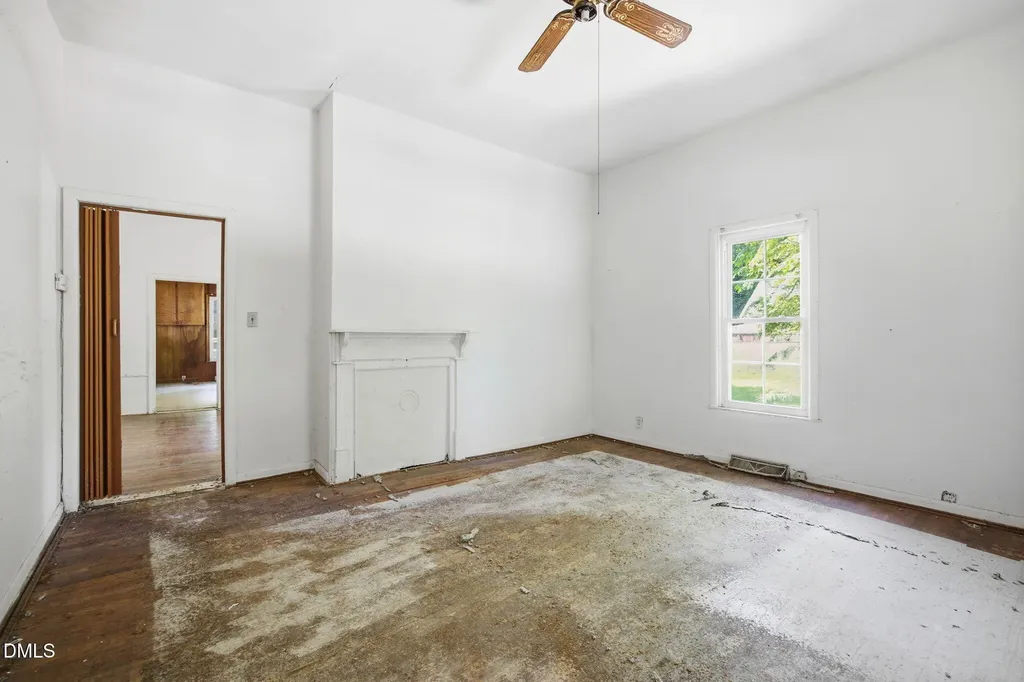 817 N Main Street Wake Forest NC 27587