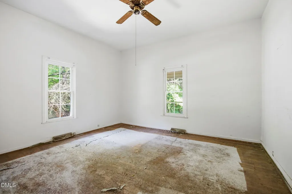 817 N Main Street Wake Forest NC 27587