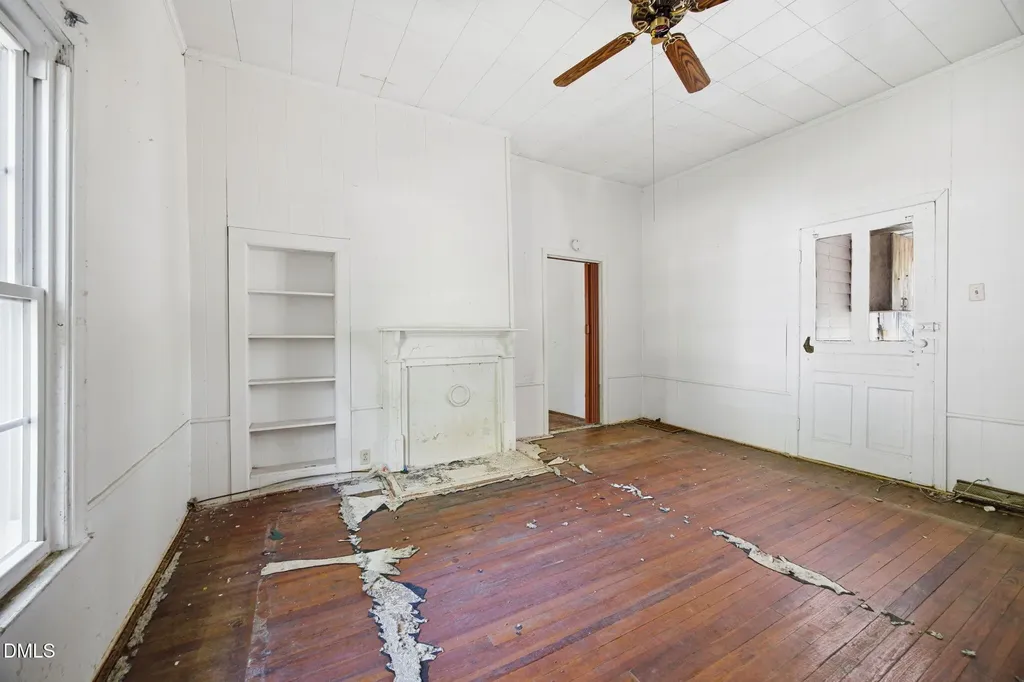 817 N Main Street Wake Forest NC 27587