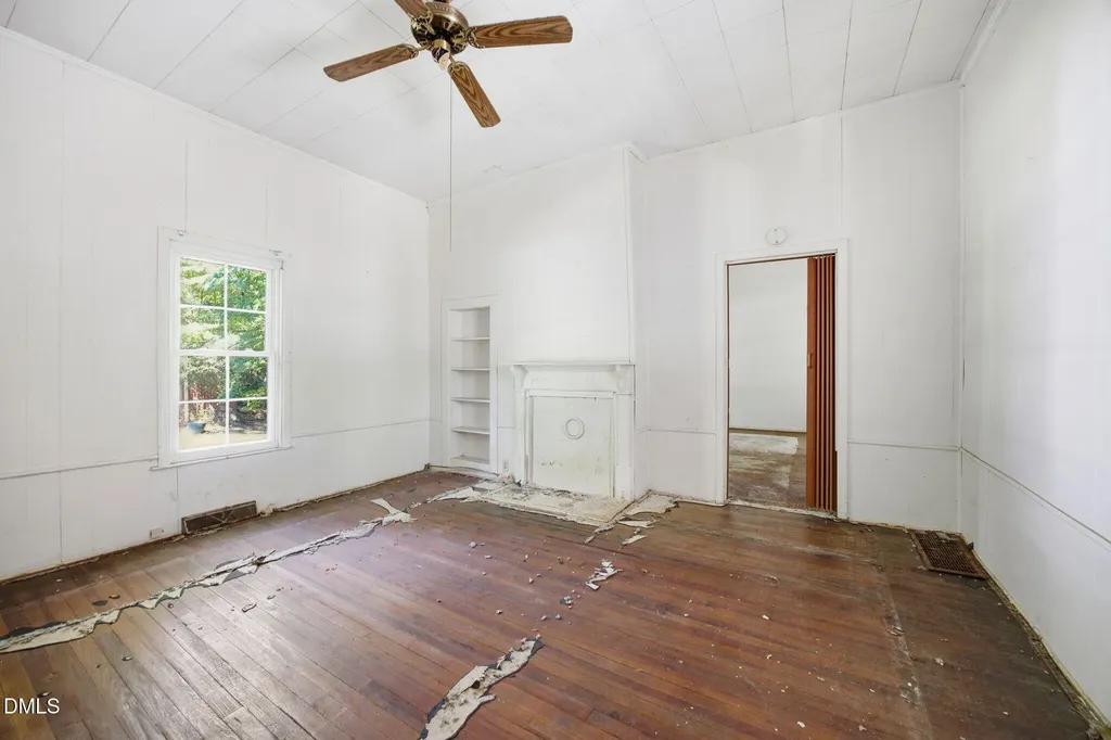 817 N Main Street Wake Forest NC 27587