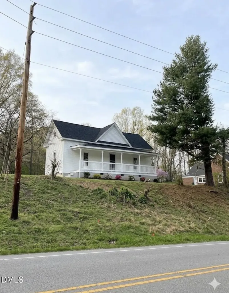 817 N Main Street Wake Forest NC 27587