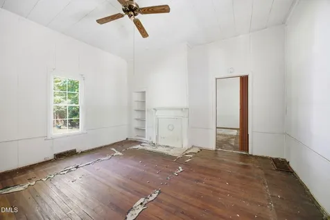 817 N Main Street Wake Forest NC 27587
