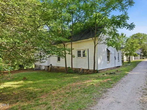 817 N Main Street Wake Forest NC 27587