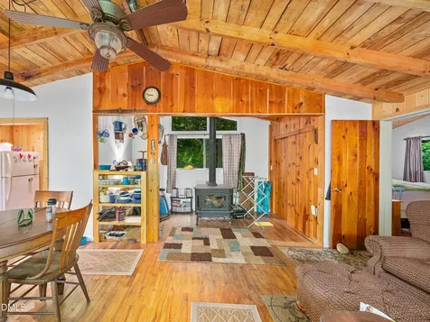 25 Posse Creek Road Burnsville NC 28714