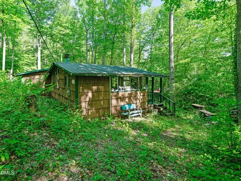 25 Posse Creek Road Burnsville NC 28714