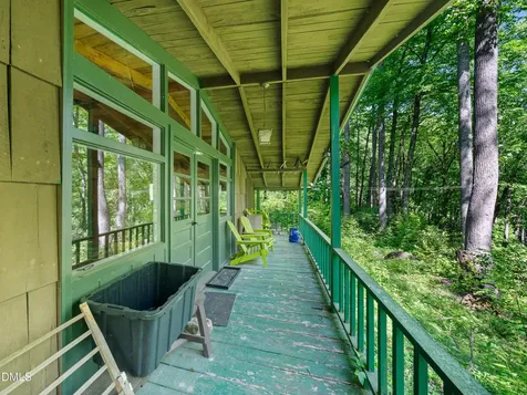 25 Posse Creek Road Burnsville NC 28714