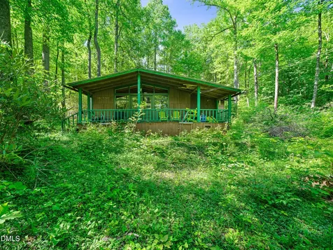 25 Posse Creek Road Burnsville NC 28714