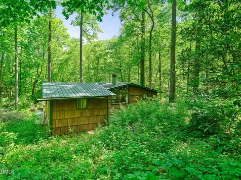 25 Posse Creek Road Burnsville NC 28714