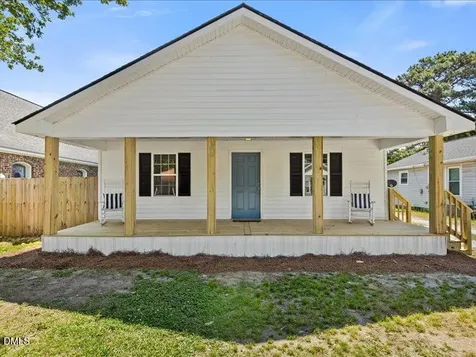 105 3rd Street Erwin NC 28339