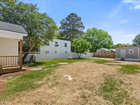 105 3rd Street Erwin NC 28339
