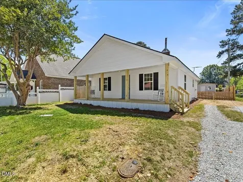105 3rd Street Erwin NC 28339