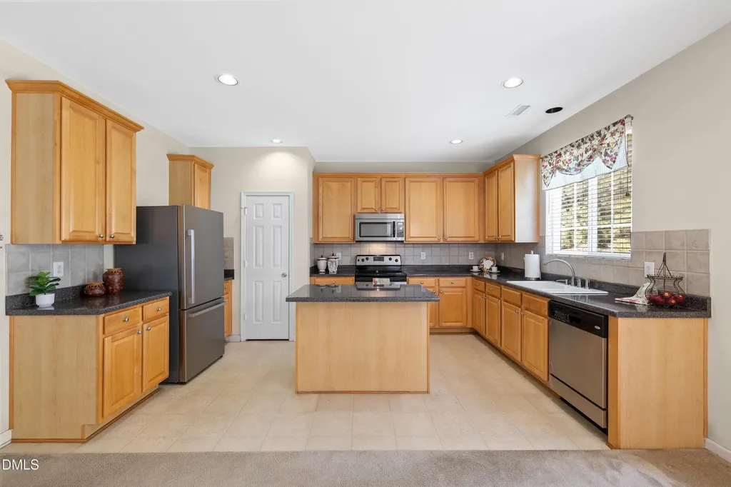 329 Palmdale Court Holly Springs NC 27540