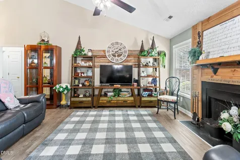 651 Huntingdon Street Elon NC 27244